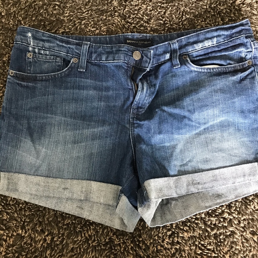Banana Republic cuffed jean shorts